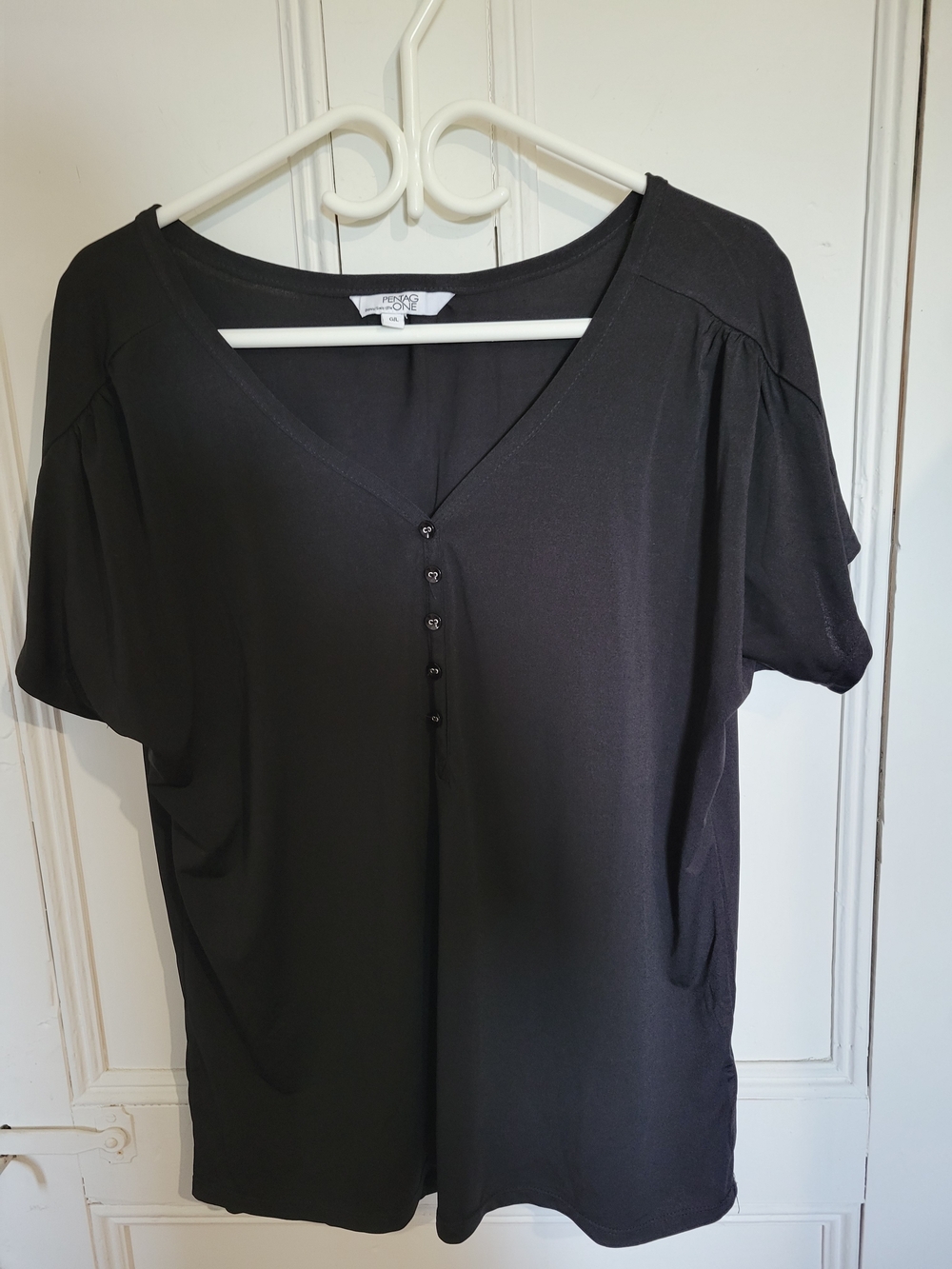 Black V-Neck Button-Front Women’s Top L